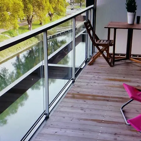 Apartment Avec Terrace Docks Straßburg