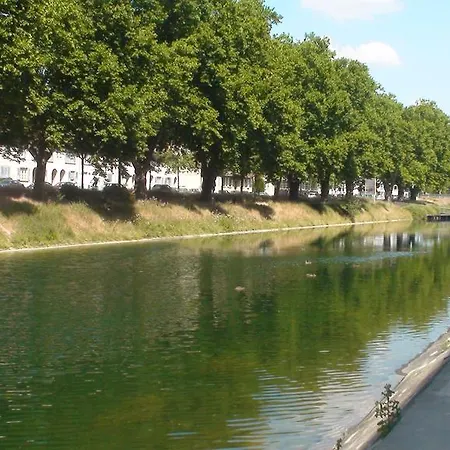 Avec Terrace Docks Straßburg
